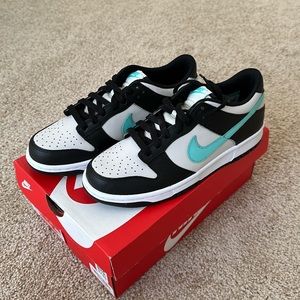 Nike Dunk Lows Size 6Y